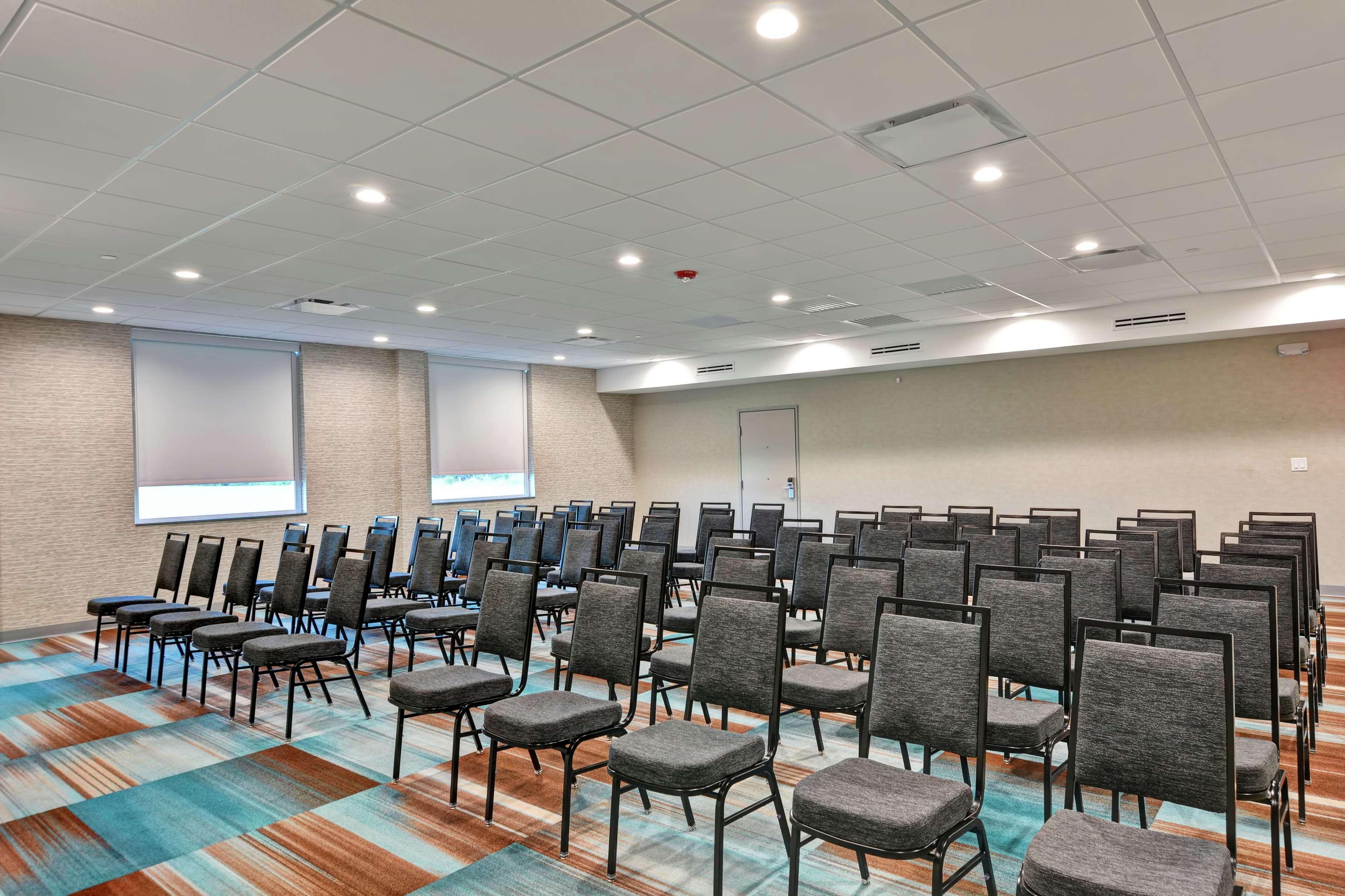 Home2 Suites By Hilton La Porte Buitenkant foto