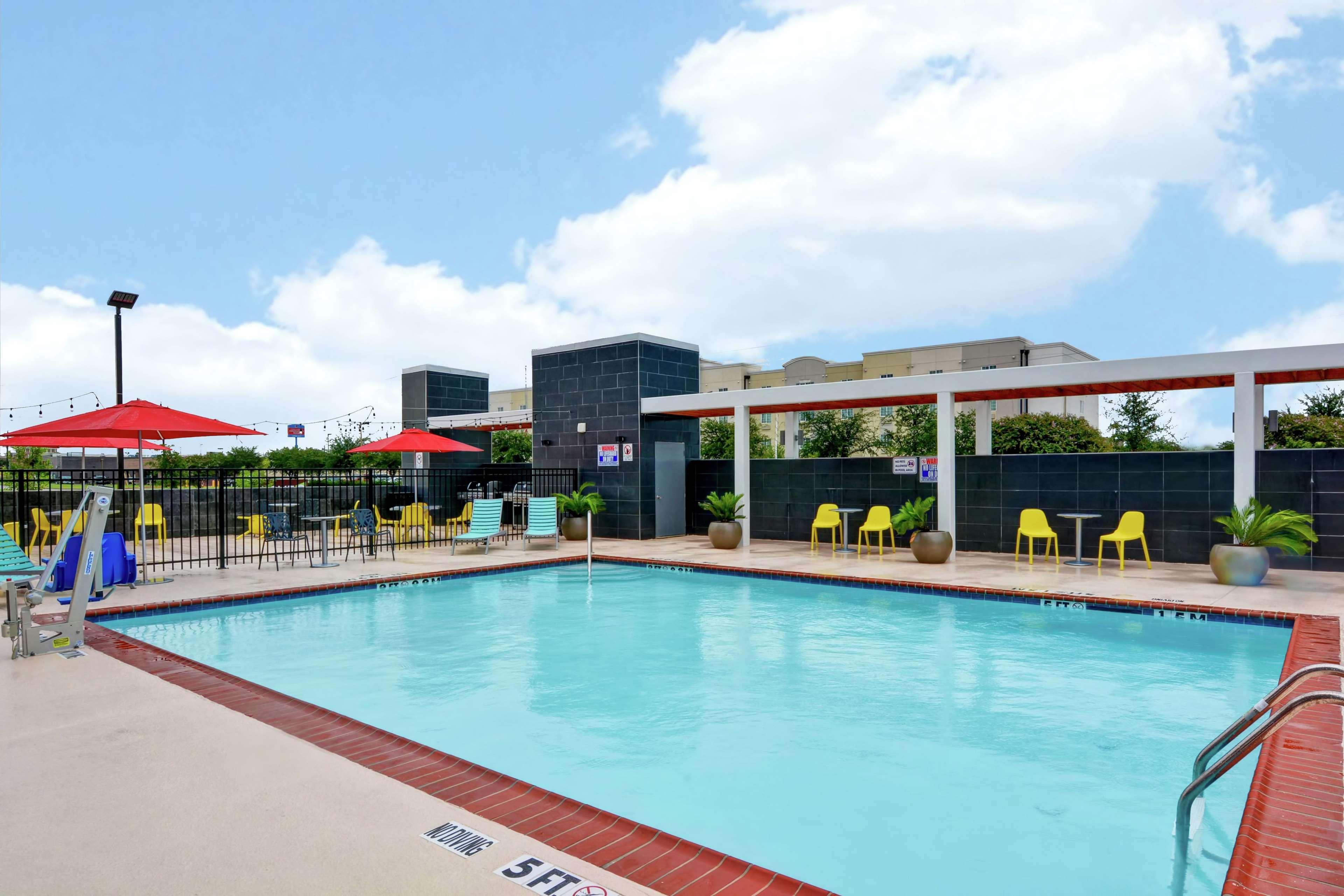 Home2 Suites By Hilton La Porte Buitenkant foto